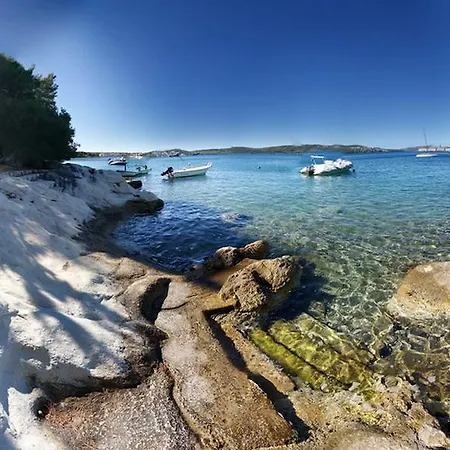 Zvonar * Donji Okrug (Ciovo)