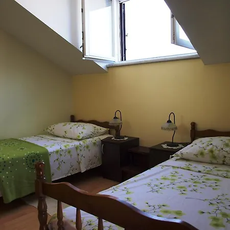 Apartment Zvonar *